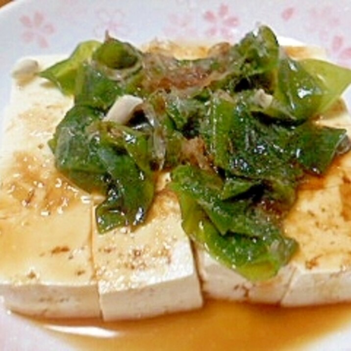 わかめのすだち醤油の冷や奴